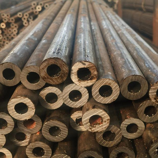 16mn山東精密無(wú)縫鋼管商家