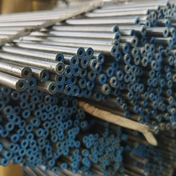 山東精密無(wú)縫鋼管現(xiàn)貨庫(kù)存