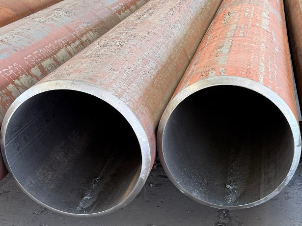 山東大口徑無(wú)縫鋼管